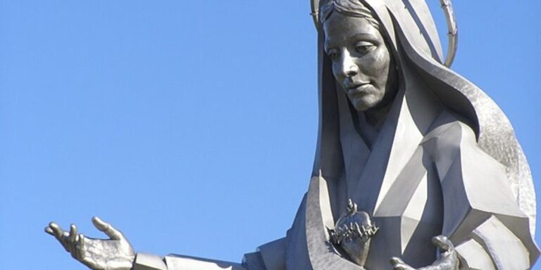 Calabre : Quelle apparition mariale le Vatican vient-il d’autoriser ?
 & croire en la Vierge Marie.